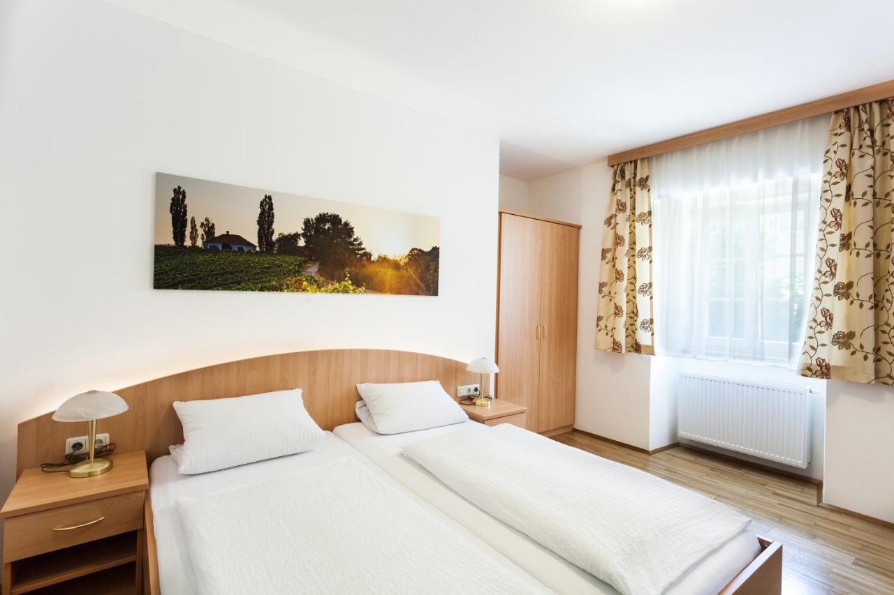 Gaestehaus Ferk - Fruehstueckspension, Bed & Breakfast Bad Radkersburg Exterior photo